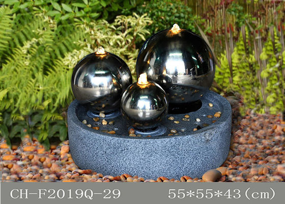Chine La boule matérielle de Polyresin solides solubles a mené fait main d'intérieur de fontaine d'eau fournisseur