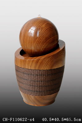 Fontaine d'eau en bois d'effet de rotin de boule fournisseur