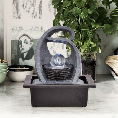 D'intérieur contemporain avec la fontaine d'eau de salon de décoration d'intérieurs de maison de Polyresin de boule en verre avec la LED fournisseur