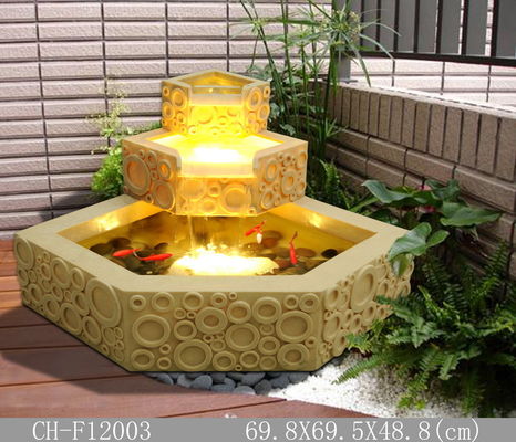 Fontaine de jardin de brique de grès allumée par polygone classique fournisseur