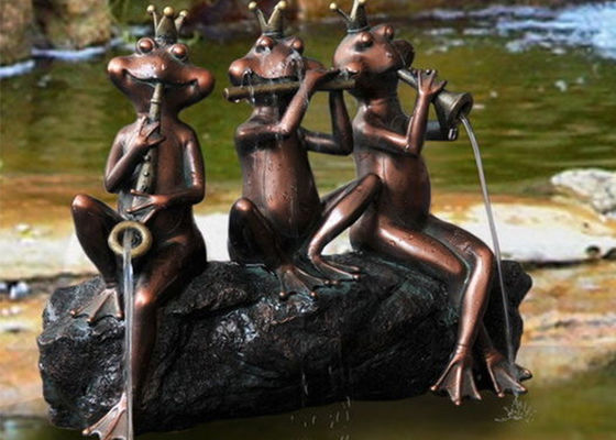 Fontaine d'eau extérieure de grenouilles de Polyresin trois Spitters fournisseur
