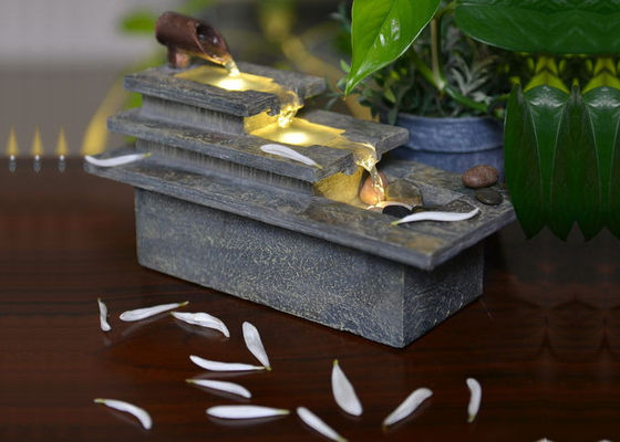 Le décor à la maison Polyresin d'intérieur allument la fontaine d'eau fournisseur
