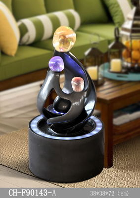 La caractéristique solaire de l'eau de H72CM allume Grey Couple With Candle brillant fournisseur